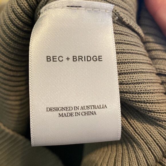 NWT Bec and Bridge Versailles Knit Mini Bodycon Sculpted Sage Green Dress - Picture 9 of 12